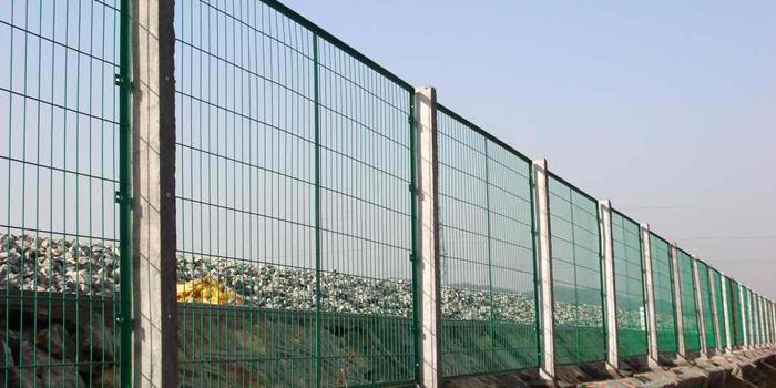 南(nán)甯護欄網