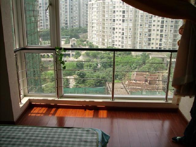 廣西陽(yang)台圍欄廠(chang)家***