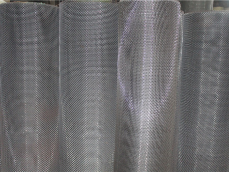 南甯(níng)篩網定做(zuo)，不鏽鋼篩(shai)網生産廠(chang)家