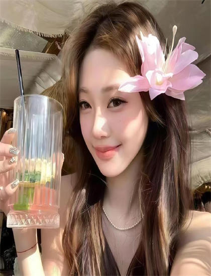 探索《来自深渊：启程的黎明》的奥秘：隐藏细节与深层意义